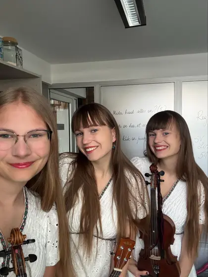 Performance at Pärnu College for its 30th anniversary. — photo 1 of 1